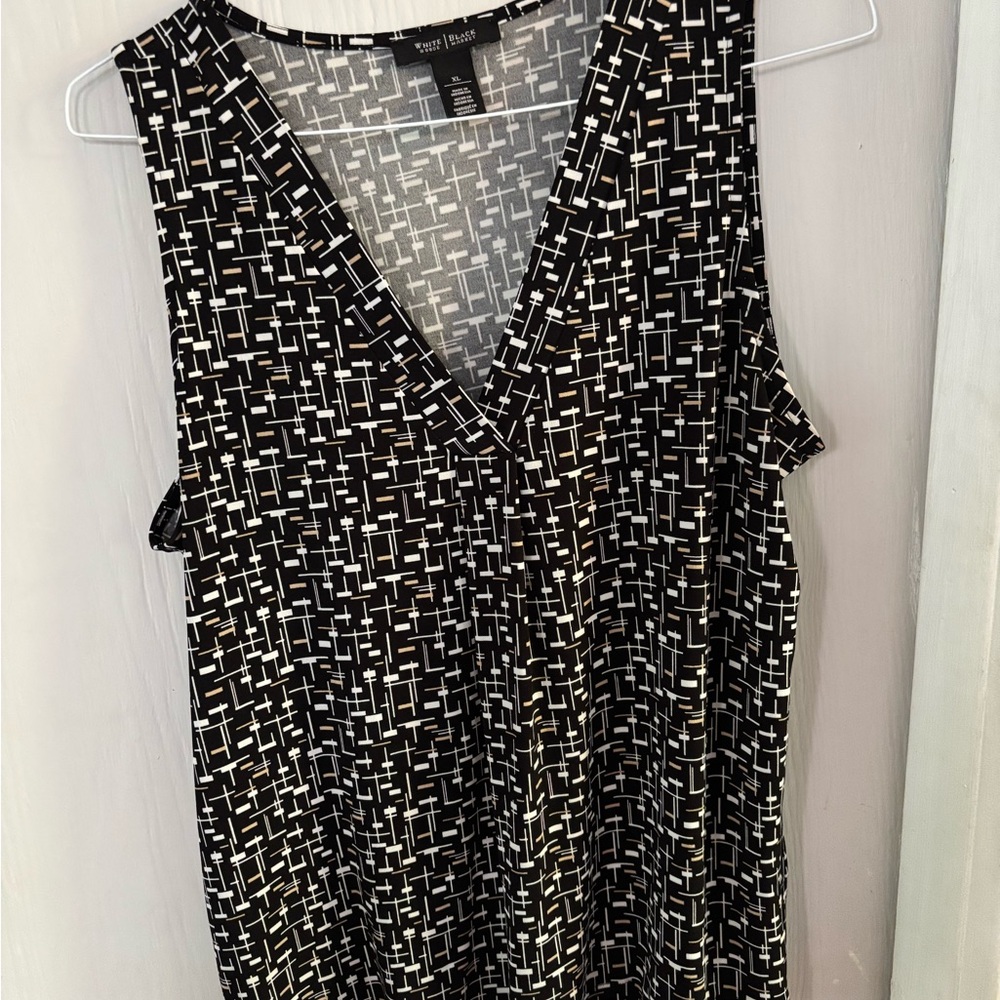 Women’s White House Black Market Monochrome Patterned Top